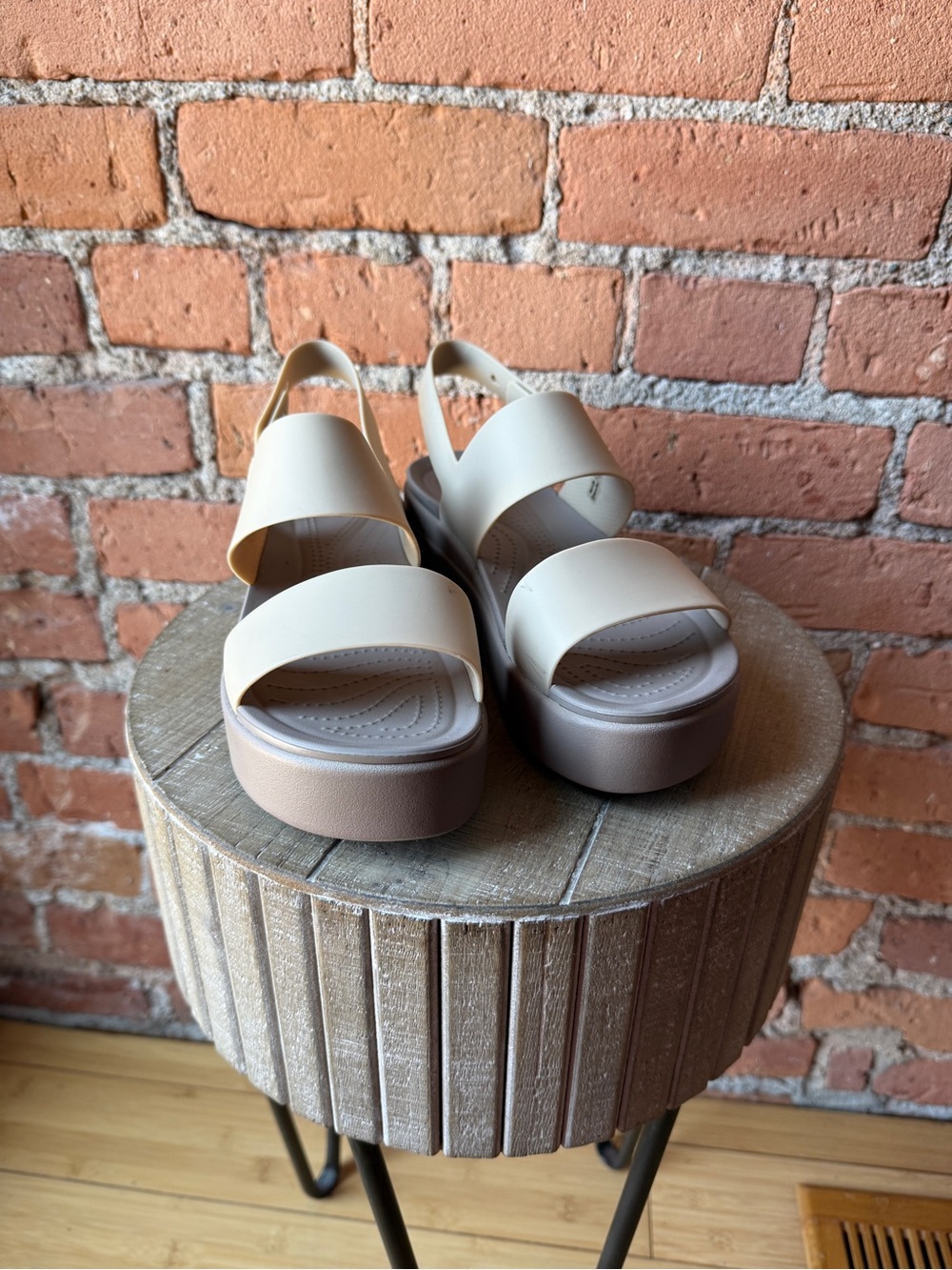Women's Tan Cream Beige Platform Crocs Strap Sandals - Picture 4 of 7